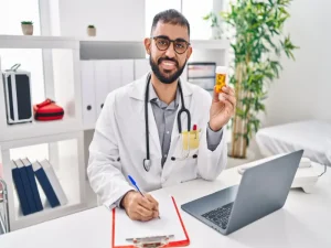 How Does Cashless Treatment Work Under Government Health Schemes? 